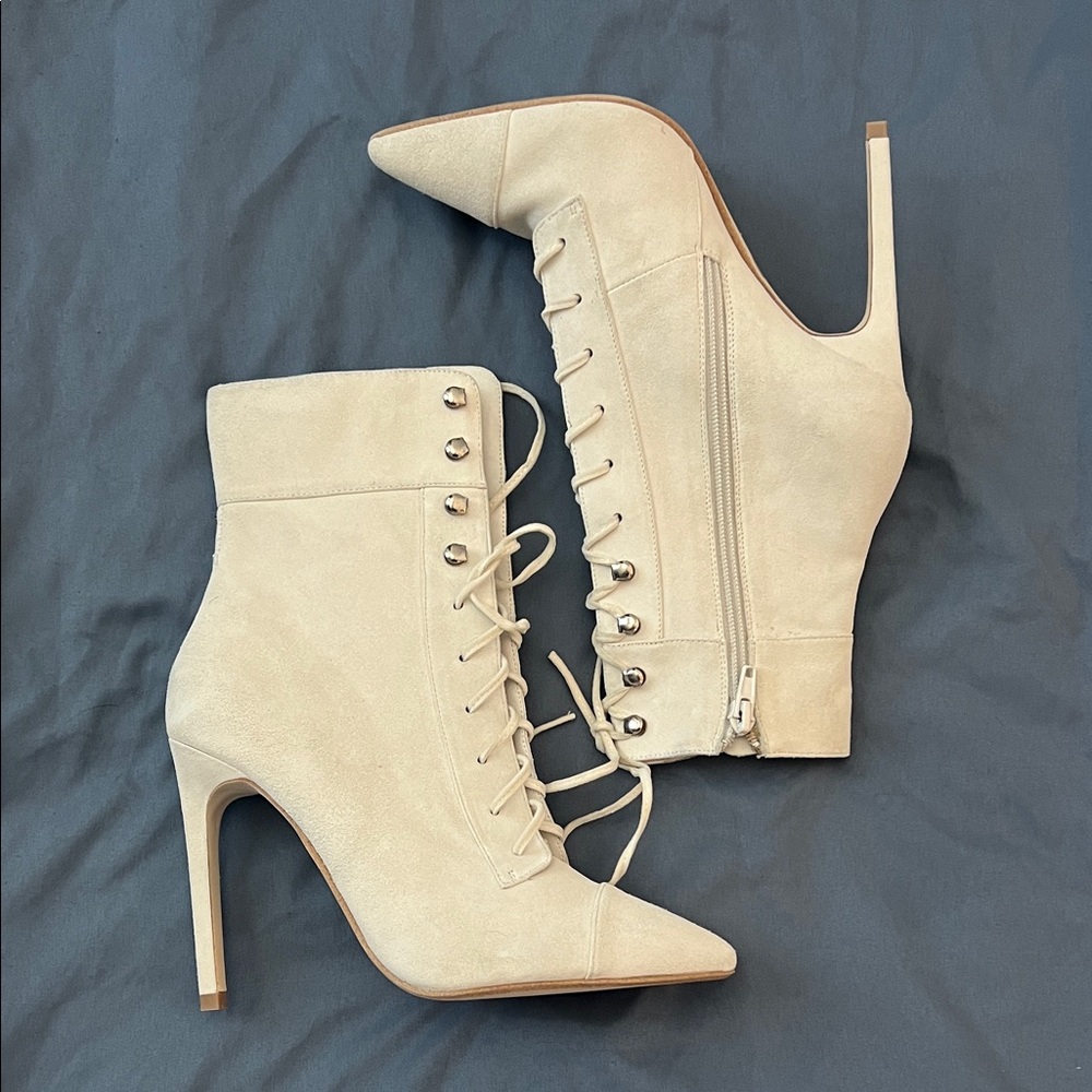 Jeffrey Campbell Cream Lace-Up Ankle Boots Size 5